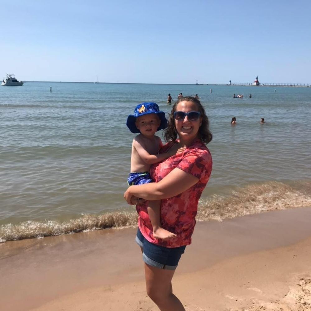 Meet your Posher, Alison